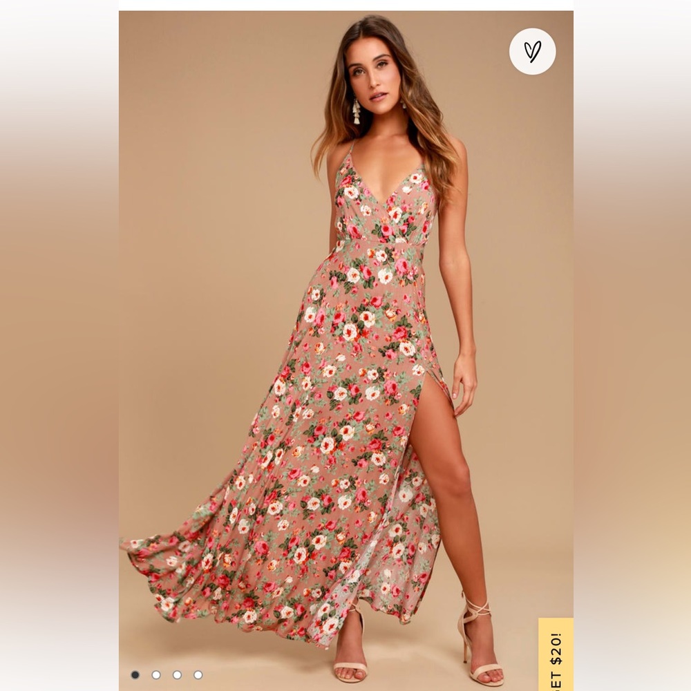NWT! Lulus floral maxi dress with slit, size M